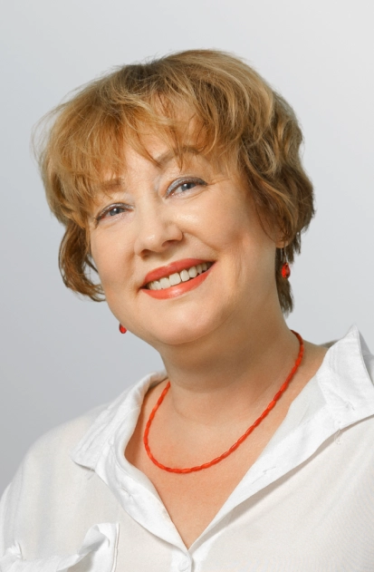 Ширманова Марина Александровна Главный врач, врач стоматолог-терапевт, детский стоматолог.
Первый и бессменный главный врач стоматологической клиники «АЛИСА» на Балтийской ул.