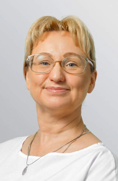 Чепура Елена Николаевна Врач стоматолог-терапевт, детский стоматолог.
Елена Николаевна обладает великолепной базой теоретических знаний, которые с блеском применяет в повседневной практике.