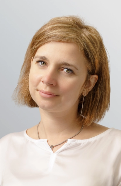 Никитина Ольга Константиновна Врач стоматолог-терапевт, детский стоматолог в семейной клинике «АЛИСА» в Кировском р-не